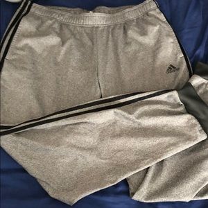 ADIDAS SWEATS